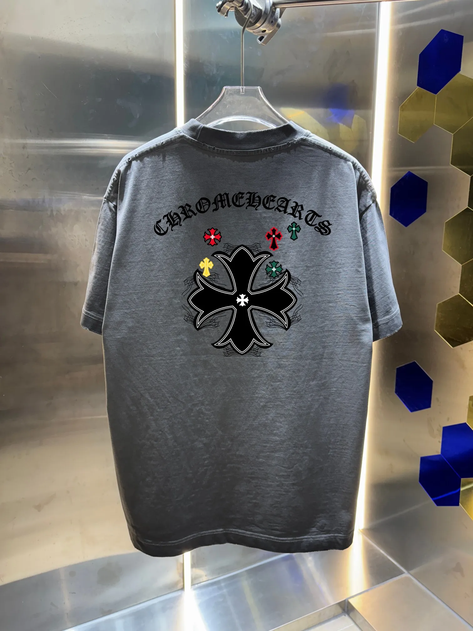 CH Crow 2026 Spring and Summer New Arrival Washed and worn, round neck short-sleeved tee, men and women Same Style loose version, hangtag, collar label, wash mark, complete with three labels Color: Washed black, Washed white, Washed gray, Washed brown, Washed red Size: S M L XL XXL